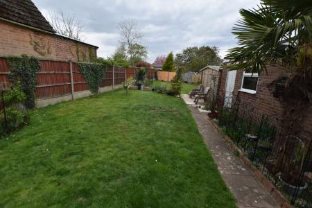 3 bedroom Detached bungalow for sale in Park Road, Loughborough, LE11