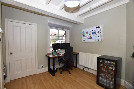 2 bedroom Cottage for sale in Pinfold Gate, Loughborough, LE11