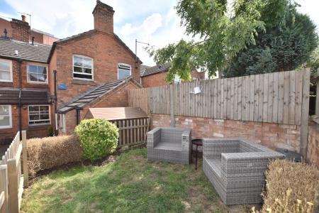 2 bedroom Cottage for sale in Pinfold Gate, Loughborough, LE11