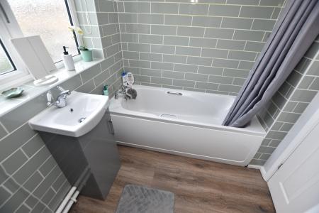 3 bedroom Detached house for sale in Redwood Road, Loughborough, LE11