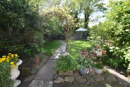 2 bedroom Cottage for sale in Sunwolf Cottage, Rempstone Road
