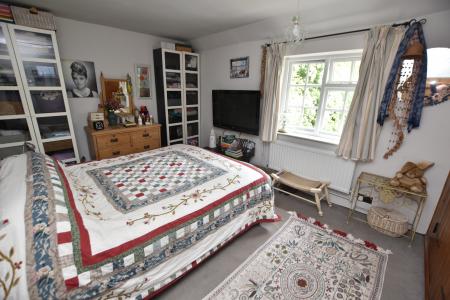 2 bedroom Cottage for sale in Sunwolf Cottage, Rempstone Road
