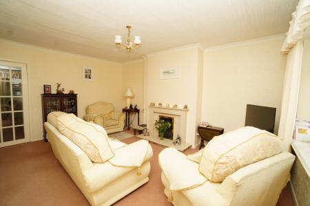 2 bedroom Bungalow for sale in Sileby Road, Barrow upon Soar, LE12