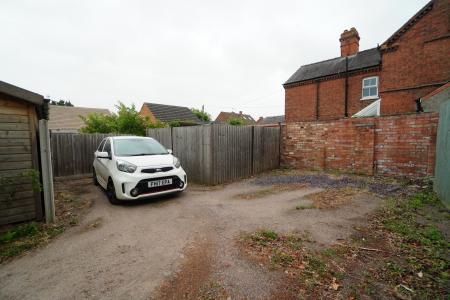 2 bedroom Bungalow for sale in Sileby Road, Barrow upon Soar, LE12