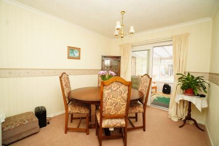 2 bedroom Bungalow for sale in Sileby Road, Barrow upon Soar, LE12