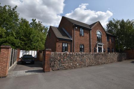 4 bedroom Detached house for sale in South Street, Barrow upon Soar, LE12