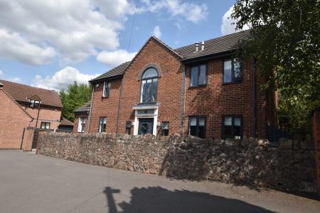 4 bedroom Detached house for sale in South Street, Barrow upon Soar, LE12