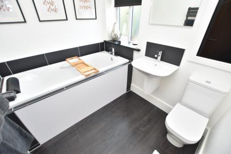 4 bedroom Detached house for sale in South Street, Barrow upon Soar, LE12