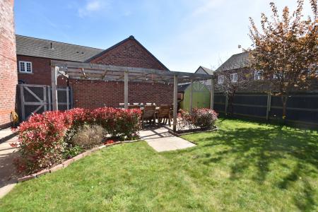 5 bedroom Detached house for sale in Southfield Avenue, Sileby, LE12