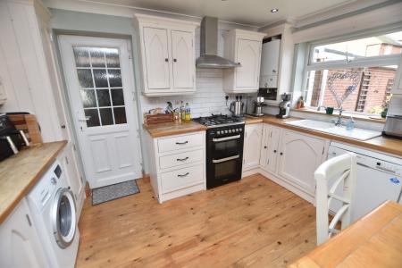 4 bedroom Detached house for sale in Staffords Acre, Kegworth, DE74