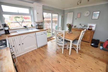 4 bedroom Detached house for sale in Staffords Acre, Kegworth, DE74