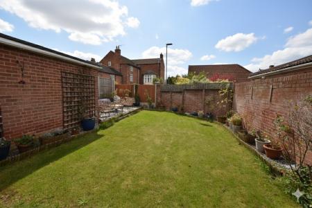 4 bedroom Detached house for sale in Staffords Acre, Kegworth, DE74