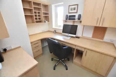 4 bedroom Barn Conversion for sale in Sutton Court, Park Lane, Sutton Bonington, LE12