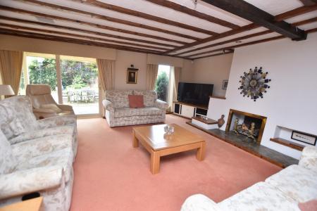 4 bedroom Barn Conversion for sale in Sutton Court, Park Lane, Sutton Bonington, LE12
