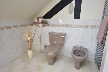 4 bedroom Barn Conversion for sale in Sutton Court, Park Lane, Sutton Bonington, LE12