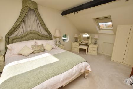 4 bedroom Barn Conversion for sale in Sutton Court, Park Lane, Sutton Bonington, LE12