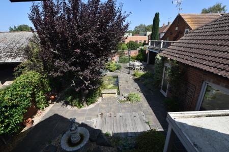 4 bedroom Barn Conversion for sale in Sutton Court, Park Lane, Sutton Bonington, LE12