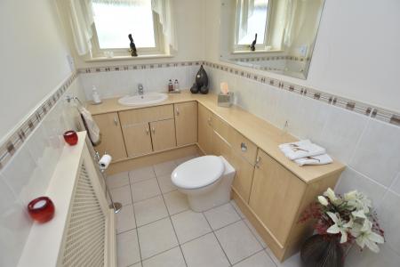 4 bedroom Barn Conversion for sale in Sutton Court, Park Lane, Sutton Bonington, LE12