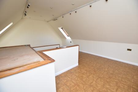 4 bedroom Barn Conversion for sale in Sutton Court, Park Lane, Sutton Bonington, LE12