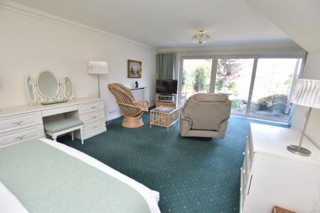 4 bedroom Barn Conversion for sale in Sutton Court, Park Lane, Sutton Bonington, LE12