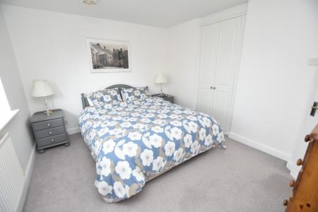 5 bedroom Detached house for sale in The Arches, East Leake, LE12