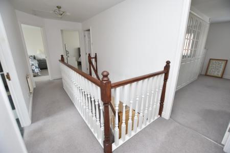 5 bedroom Detached house for sale in The Arches, East Leake, LE12