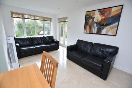 5 bedroom Detached house for sale in The Arches, East Leake, LE12