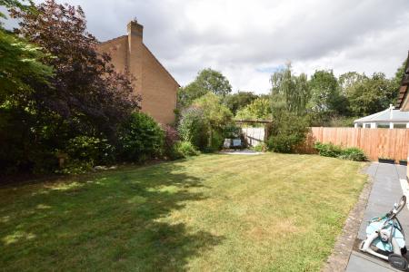 5 bedroom Detached house for sale in The Arches, East Leake, LE12