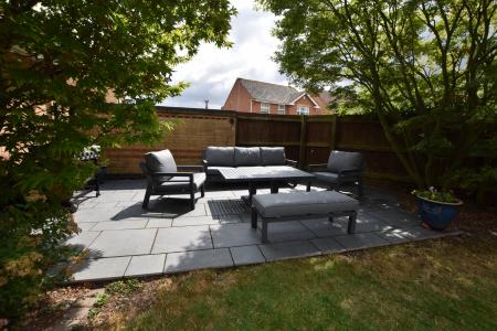 5 bedroom Detached house for sale in The Arches, East Leake, LE12