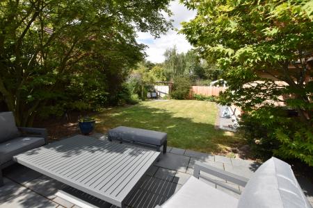 5 bedroom Detached house for sale in The Arches, East Leake, LE12