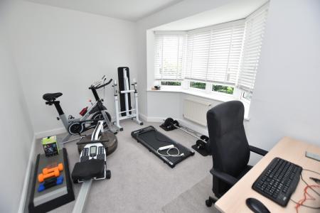 5 bedroom Detached house for sale in The Arches, East Leake, LE12