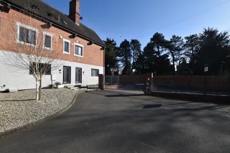 2 bedroom Town house for sale in The Sidings, Kegworth, DE74