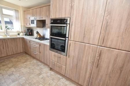 2 bedroom Semi-detached house for sale in Tiverton Road, Loughborough, LE11