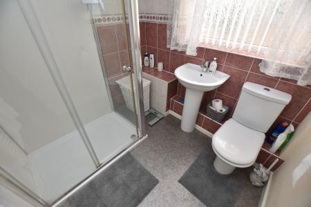 2 bedroom Semi-detached house for sale in Tiverton Road, Loughborough, LE11