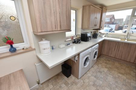 2 bedroom Semi-detached house for sale in Tiverton Road, Loughborough, LE11