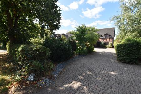 5 bedroom Detached house for sale in Turvey Lane, Long Whatton, LE12