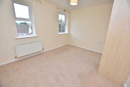 2 bedroom Flat for sale in Walnut Gardens, East Leake, LE12