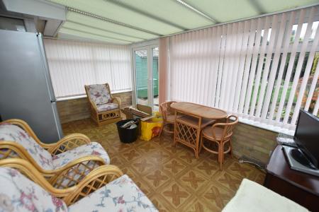 2 bedroom Bungalow for sale in Wheatland Drive, Loughborough, LE11