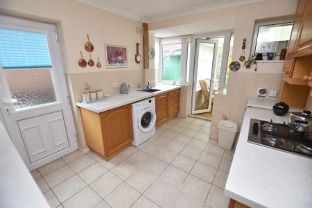 2 bedroom Bungalow for sale in Wheatland Drive, Loughborough, LE11