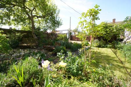 4 bedroom Link detached house for sale in William Street, Loughborough, LE11