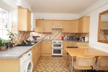 4 bedroom Link detached house for sale in William Street, Loughborough, LE11