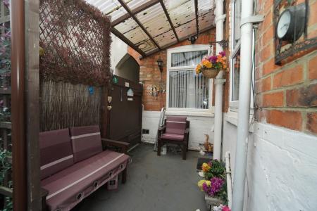 2 bedroom Terraced House for sale in Cartwright Street, Loughborough, LE11