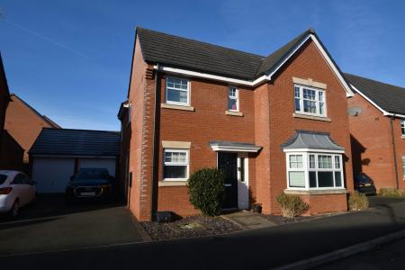 4 bedroom Detached house for sale in Hardy Way, East Leake, LE12