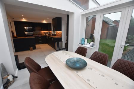 4 bedroom Detached house for sale in Hardy Way, East Leake, LE12