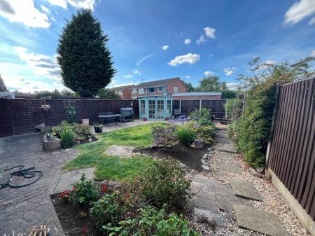 3 bedroom Semi-detached house for sale in Murdoch Rise, Loughborough, LE11