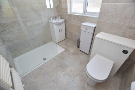 3 bedroom Semi-detached house for sale in Murdoch Rise, Loughborough, LE11