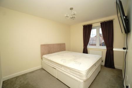 3 bedroom Flat for sale in Newman Close, Loughborough, LE11