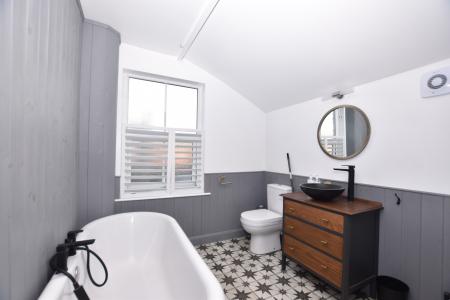 2 bedroom Terraced House for sale in Cartwright Street, Loughborough, LE11