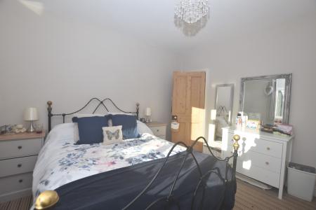 2 bedroom Semi-detached house for sale in West Leake Road, East Leake, LE12