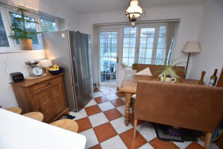 4 bedroom Bungalow for sale in Main Street, Normanton on Soar, LE12